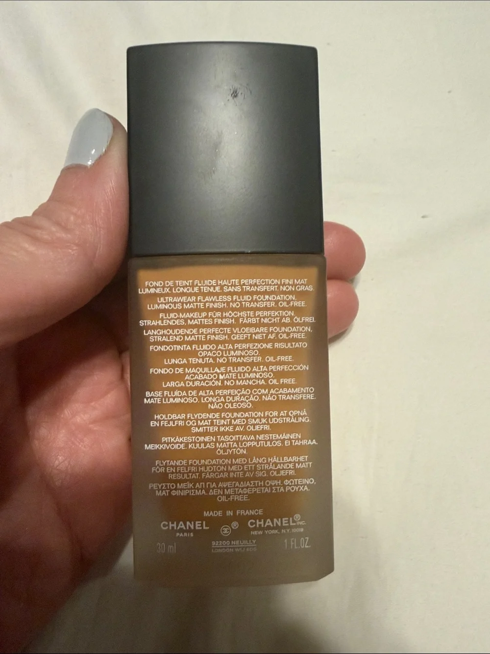 CHANEL Ultra Le Teint Liquid Foundation - Tan